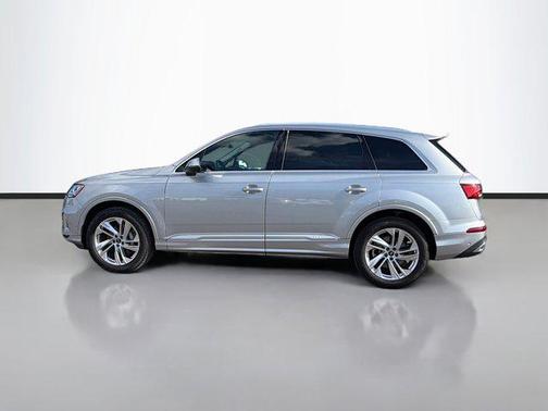 2022 Audi Q7 55 Premium Plus