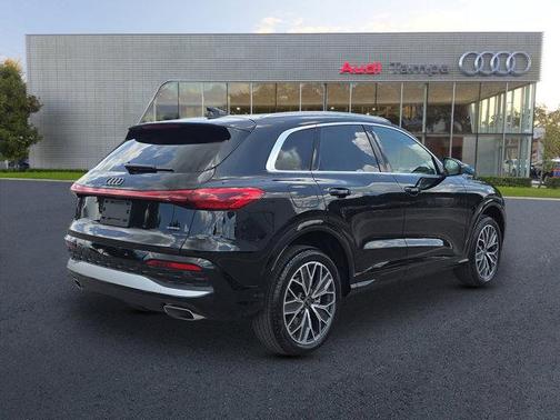2025 Audi Q5 Premium Plus