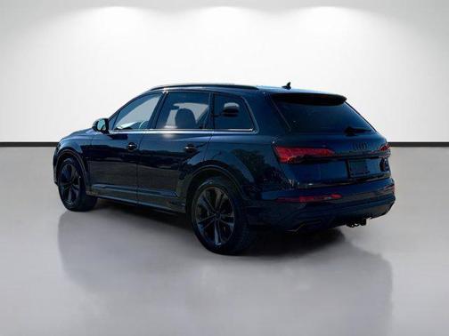 2026 Audi Q7 55 Premium Plus