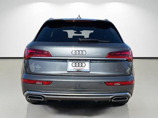 2022 Audi Q5 45 S line Premium Plus