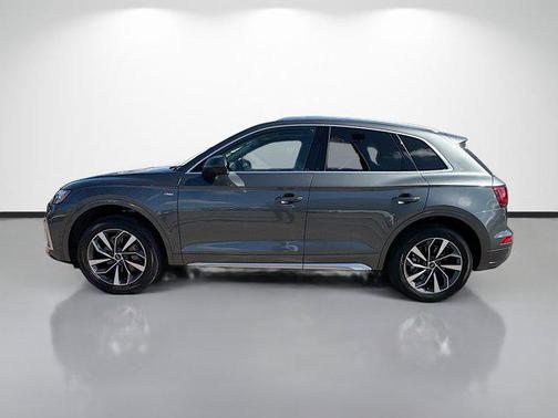 2022 Audi Q5 45 S line Premium Plus