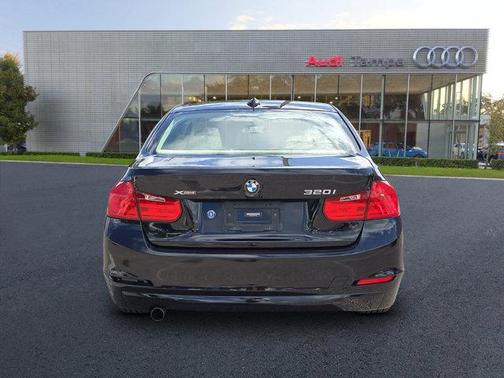 2015 BMW 320 i