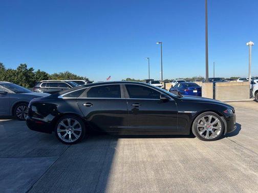 2018 Jaguar XJ XJL Portfolio