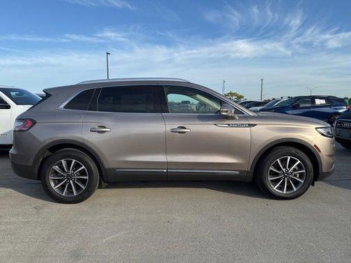 2021 Lincoln Nautilus Standard