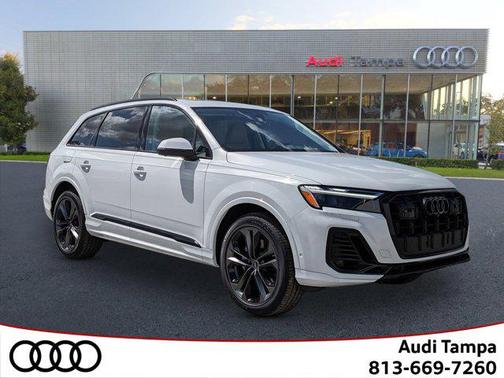 2025 Audi Q7 55 Premium Plus