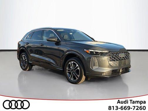 2025 Audi Q5 Premium TFSI quattro S tronic