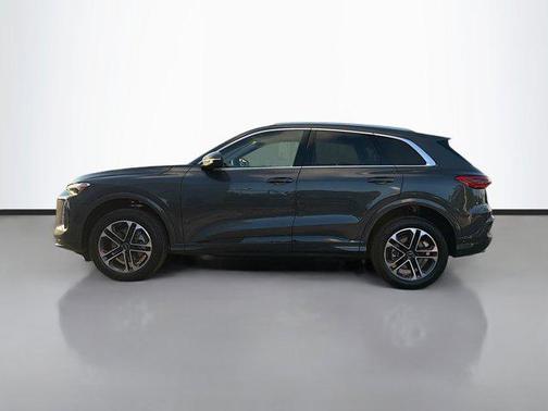 2025 Audi Q5 Premium TFSI quattro S tronic