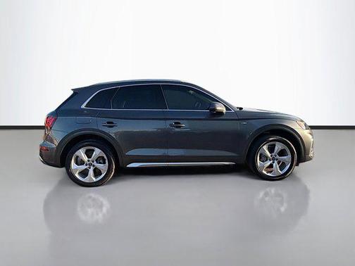 2023 Audi Q5 45 S line Premium Plus