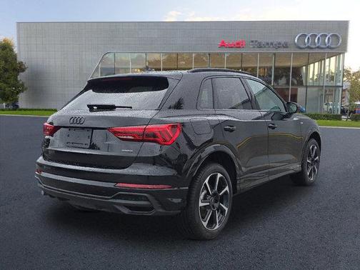 2025 Audi Q3 45 S line Premium Plus
