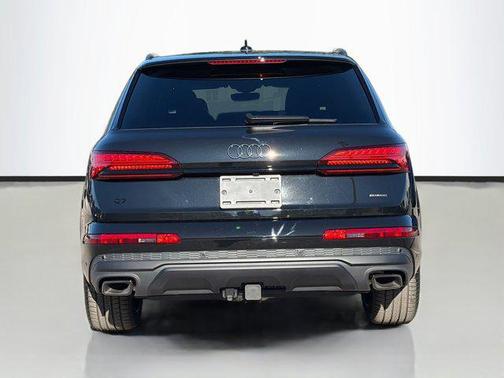 2026 Audi Q7 55 Premium Plus