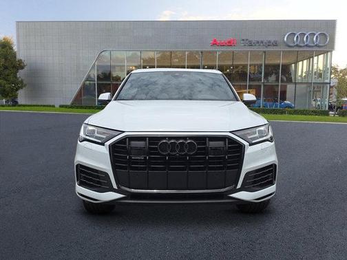 2022 Audi Q7 55 Premium Plus