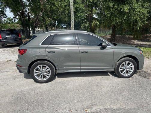 2022 Audi Q3 45 S line Premium Plus