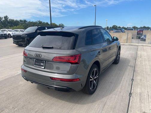 2025 Audi Q5 45 S line Premium Plus