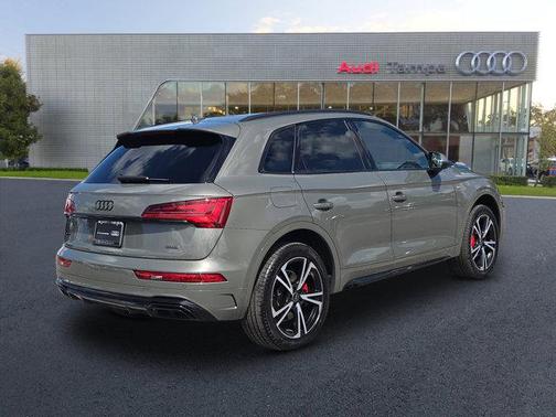 2025 Audi Q5 45 S line Premium Plus