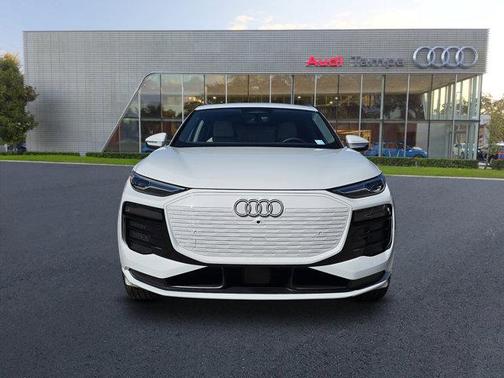 2025 Audi Q6 e-tron Premium