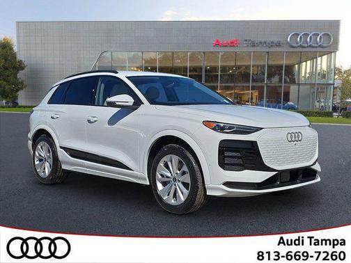 2025 Audi Q6 e-tron Premium