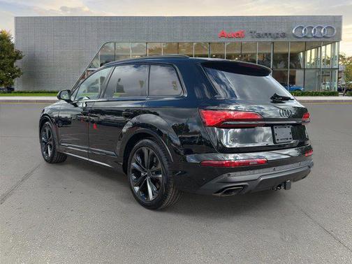 2026 Audi Q7 55 Premium Plus