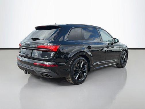 2026 Audi Q7 55 Premium Plus