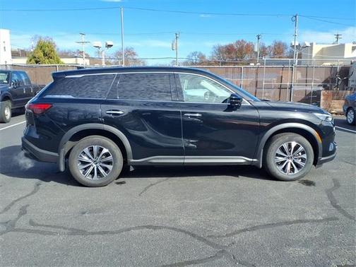 2025 INFINITI QX60 Pure