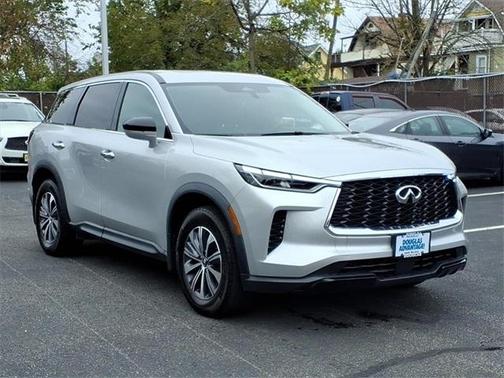 2023 INFINITI QX60 Pure