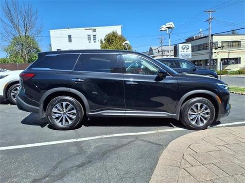 2025 INFINITI QX60 Pure