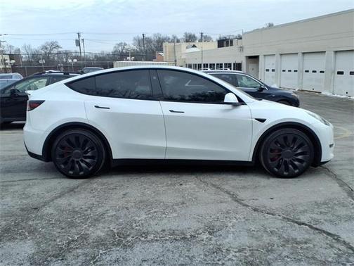 2025 Tesla Model Y Performance