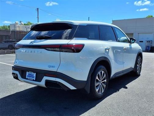 2022 INFINITI QX60 Pure