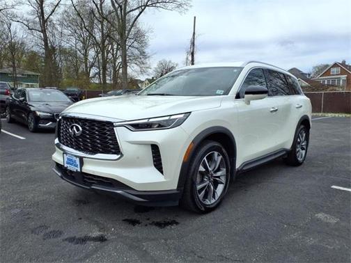 2022 INFINITI QX60 Luxe