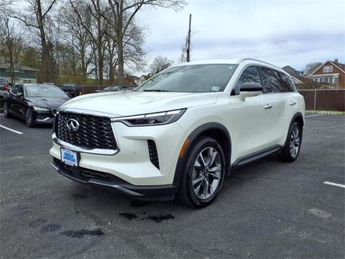 2022 INFINITI QX60 Luxe