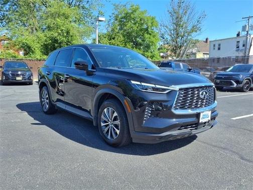 2025 INFINITI QX60 Pure