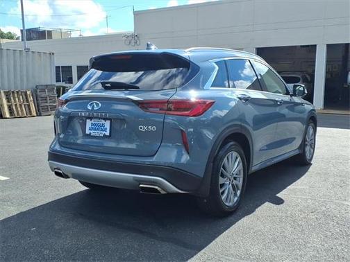 2023 INFINITI QX50 Luxe