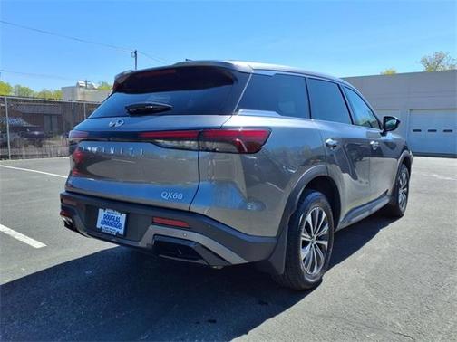 2025 INFINITI QX60 Pure