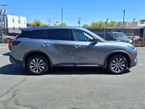 2025 INFINITI QX60 Pure