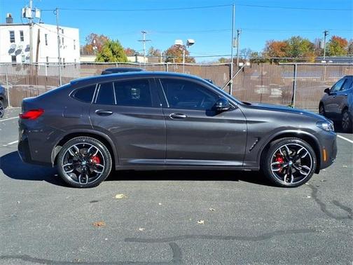 2024 BMW X4 M40i