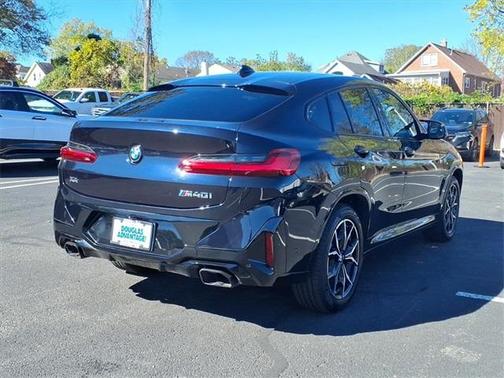 2023 BMW X4 M40i