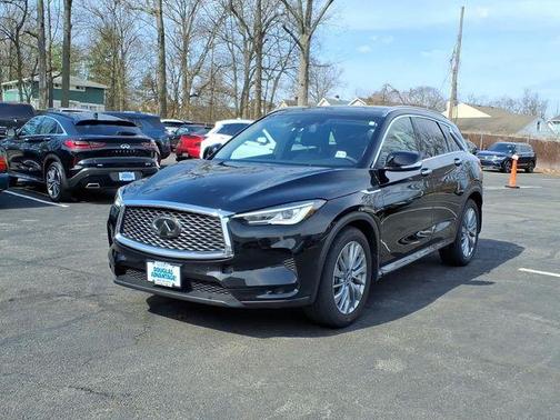 Black Obsidian 2025 INFINITI QX50 Luxe