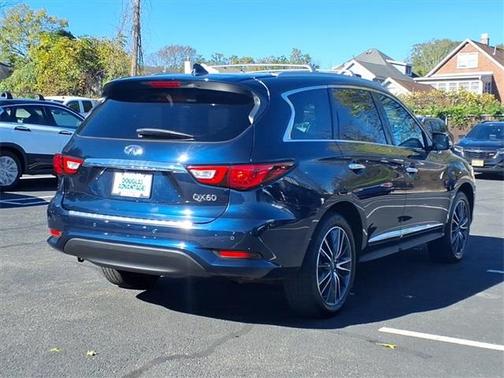 2016 INFINITI QX60 Base
