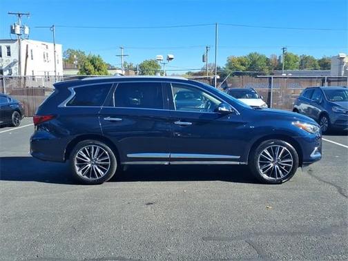 2016 INFINITI QX60 Base