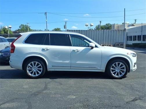 2019 Volvo XC90 T6 Inscription