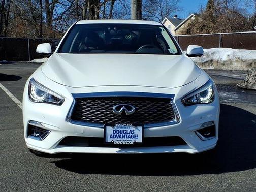 2023 INFINITI Q50 LUXE