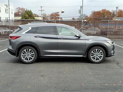 2025 INFINITI QX50 Luxe