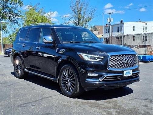 2023 INFINITI QX80 SENSORY