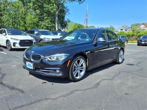 2018 BMW 330 i xDrive