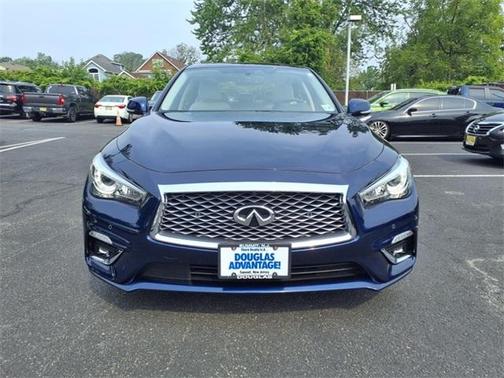 2023 INFINITI Q50 LUXE