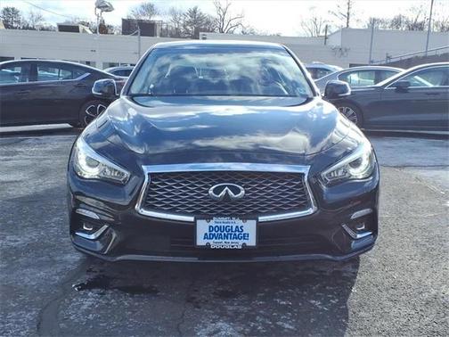 2023 INFINITI Q50 LUXE