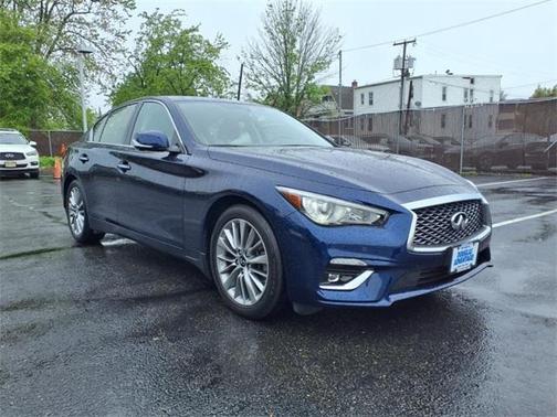 2022 INFINITI Q50 LUXE