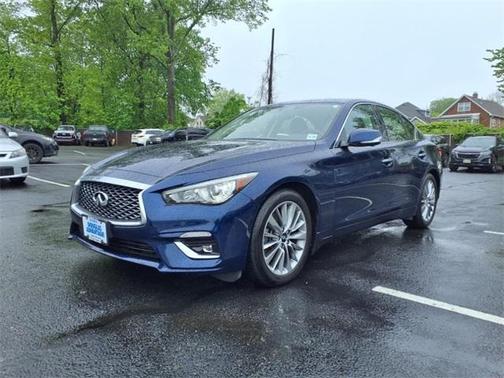 2022 INFINITI Q50 LUXE