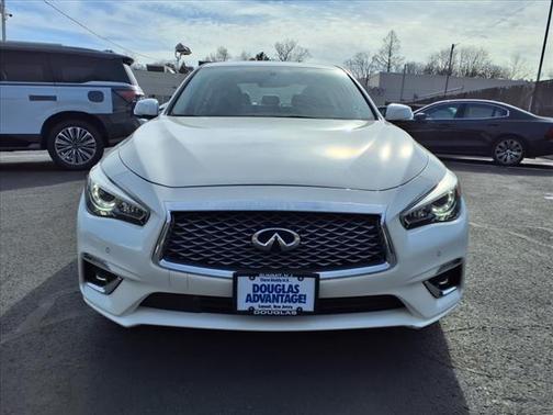 2023 INFINITI Q50 LUXE
