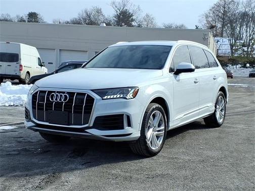2024 Audi Q7 55 Premium Plus