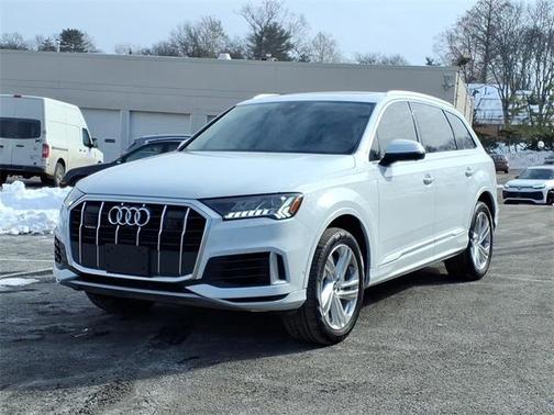 2024 Audi Q7 55 Premium Plus
